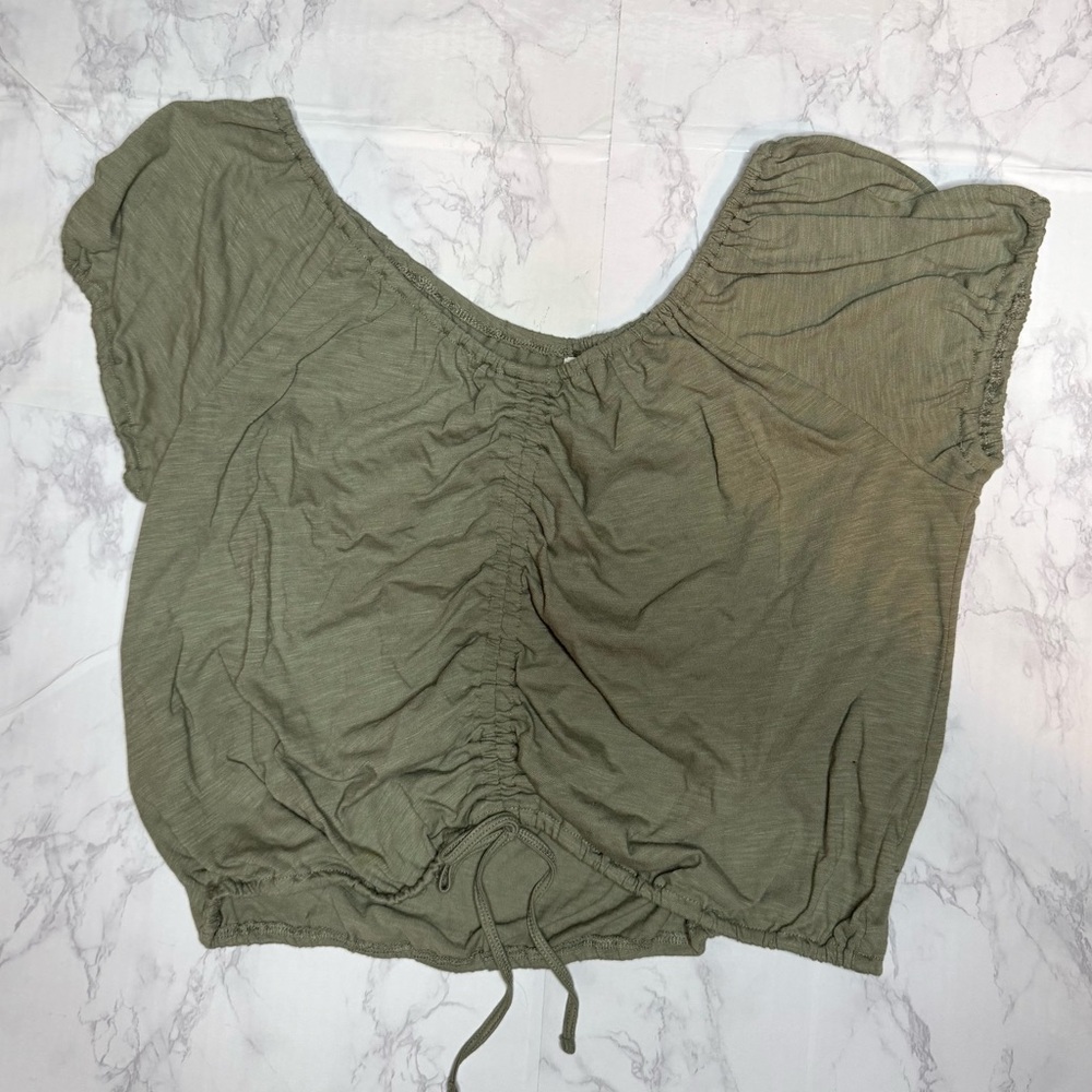 Arizona Women’s Green Cropped Rouched Blouse T Shirt, XL